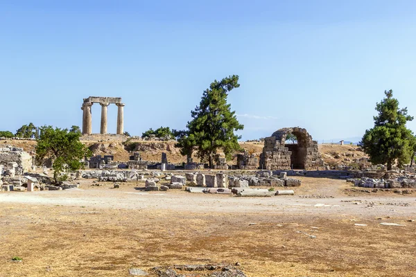 Templo de Apolo en Corinto Antiguo, Grecia — Foto de Stock