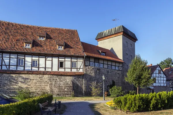 Ulice s hrázděnými domy v Quedlinburgu, Německo — Stock fotografie