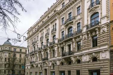 Binanın art nouveau tarzında, riga