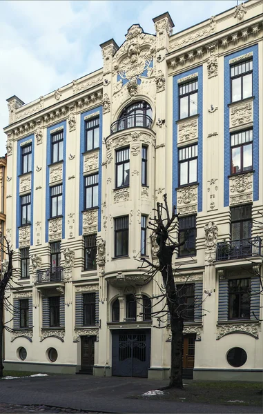 Az épület art nouveau stílusban, riga — Stock Fotó