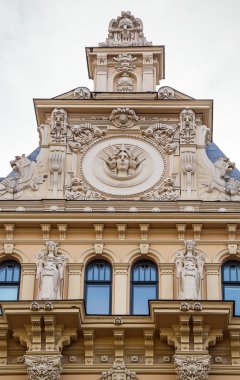 Binanın art nouveau tarzında, riga