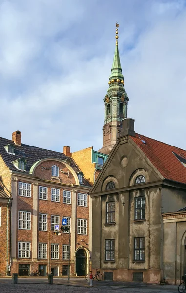 Straat in de oude stad van Kopenhagen, Denemarken. — Stockfoto