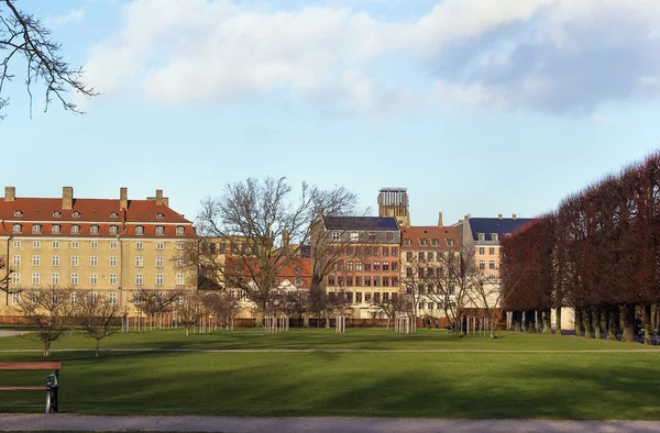 Edificios alrededor del jardín Rosenborg, Copenhague — Foto de Stock