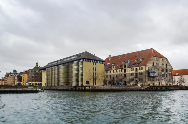 Waterfront of channel, Copenhagen — Stock Photo, Image