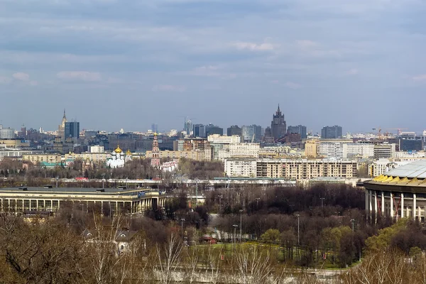 Панорама Москви з Воробйови гори, Росія — стокове фото