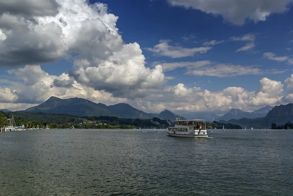 Lago de Lucerna —  Fotos de Stock