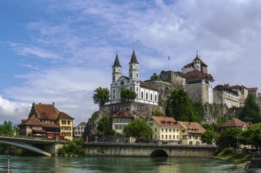 Aarburg Kalesi