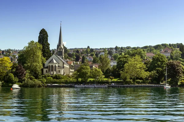 Kościół po jeziorze zurich, Szwajcaria — Zdjęcie stockowe