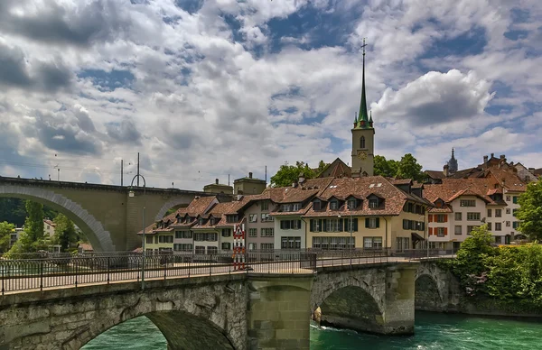 Az aare folyó, Bern, Svájc-híd — Stock Fotó