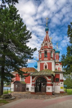 Volga Nehri kıyısındaki Demetrius Kilisesi, Uglich, Rusya