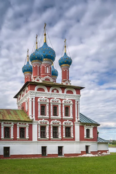 ヴォルガ川河畔の血の上のデメトリウス教会 ウグリッチ ロシア — ストック写真