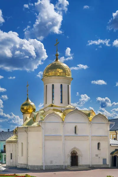 聖セルギエフ ポサド ロシアの聖セルギエフの三位一体大聖堂 — ストック写真