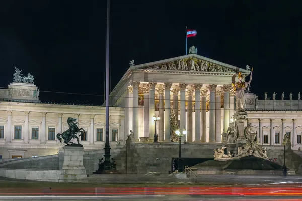 Österrikes Parlamentsbyggnad Kvällen Wien Österrike — Stockfoto