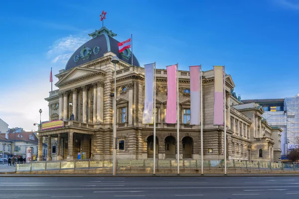 Театр Мбаппе Вене Основан 1889 Году Просьбе Граждан Австрии — стоковое фото