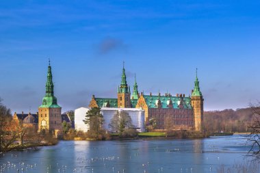 Danimarka Gölü 'nden Frederiksborg yuvası manzarası