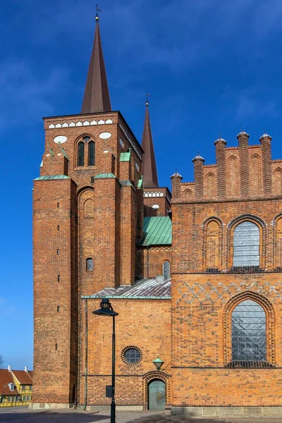 罗斯基勒主教座堂是丹麦路德教会的主教座堂 — 图库照片