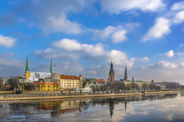 Blick Auf Die Altstadt Von Riga Vom Fluss Lettland — Stockfoto
