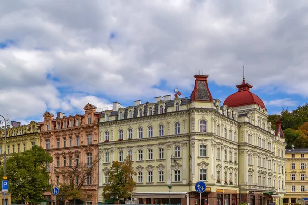 Tepla Folyó Partja Karlovy Vary Központjában Cseh Köztársaságban Stock Fotó