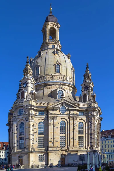 圣母教堂是路德教会在德累斯顿 德国下萨克森州 它被认为是新教的神圣建筑 有一个在欧洲最大的穹顶的一个杰出范例 — 图库照片