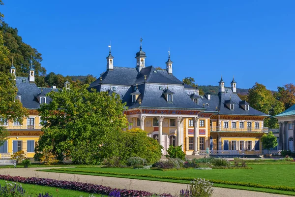 Pillnitz Deki Barok Sarayı Almanya Nın Saksonya Eyaletinin Elbe Nehri — Stok fotoğraf