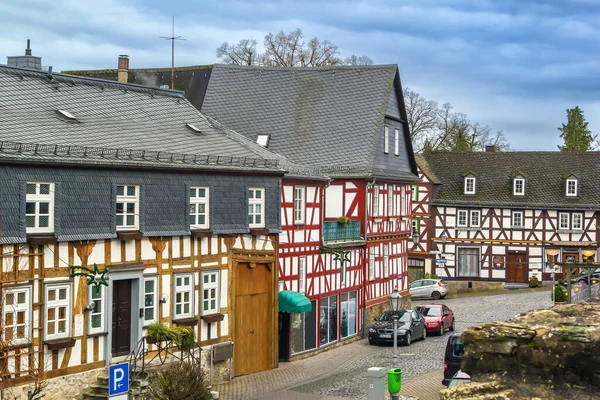 Straße Mit Historischen Fachwerkhäusern Der Braunfelser Altstadt — Stockfoto