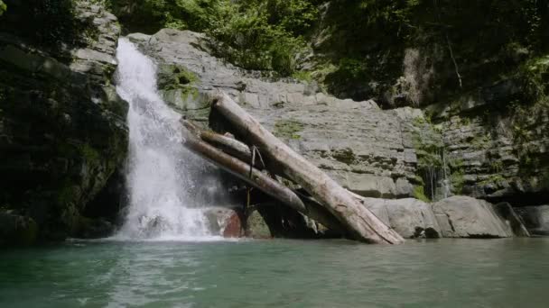 Montanhas Cáucaso Rio Dikarka Cachoeiras Zmeykovsky — Vídeo de Stock