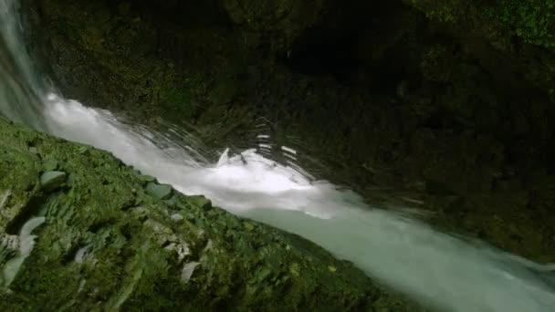 Montanhas Cáucaso Adygea Desfiladeiro Khadzhokhskaya Cachoeiras Riacho Mezmaysky — Vídeo de Stock