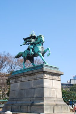 kusunoki masashige heykeli