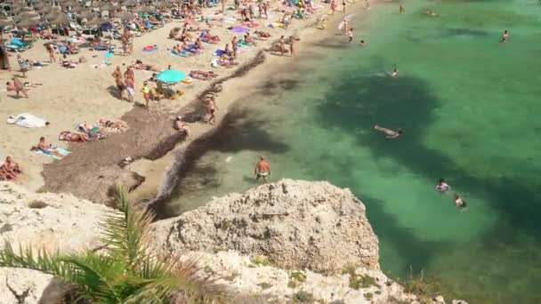 Cales Mallorca Spain September 2019 People Relaxing Cala Domingos Sandy — Stock video