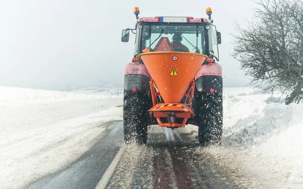 Small Gritter Maintenance Tractor Spreading Icing Salt Asphalt Road View — Photo