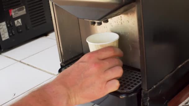 Coffee Poured Old Automatic Machine Plastic Cup — Video Stock