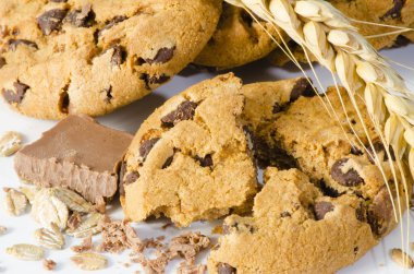 Bisküvi ve çikolata