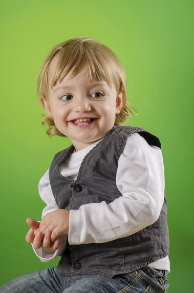 Un niño feliz encantador —  Fotos de Stock