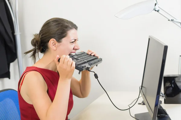 Boze zakenvrouw — Stockfoto