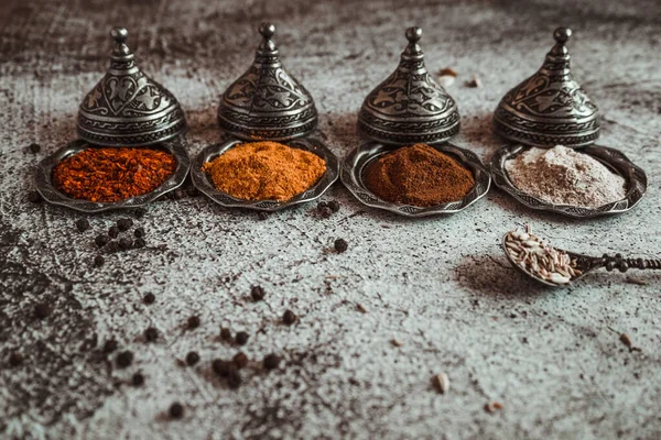 Bright Fragrant Oriental Spices Turmeric Curry Paprika Chili Black Pepper —  Fotos de Stock