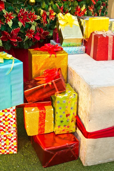 Colorful gift boxes — Stock Photo, Image