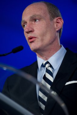 Kongre üyesi thaddeus mccotter (r - michigan)