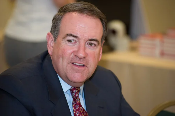 Ehemaliger Gouverneur mike huckabee — Stockfoto