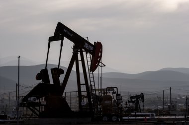 kern county, california Petrol pompalama