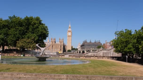 London July 2022 Big Ben Fountains Revolving Torsion Gabo Fountain — Wideo stockowe