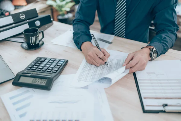 Scrittura Contabile Controllo Lavoro Dati Aziendali Documenti Report Calcolatrice Calcolare — Foto Stock