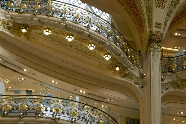 Interior of shopping mall — Stock Photo, Image