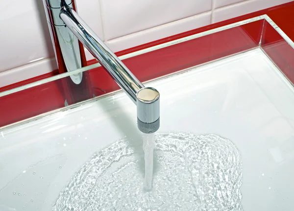 Faucet with water — Stock Photo, Image