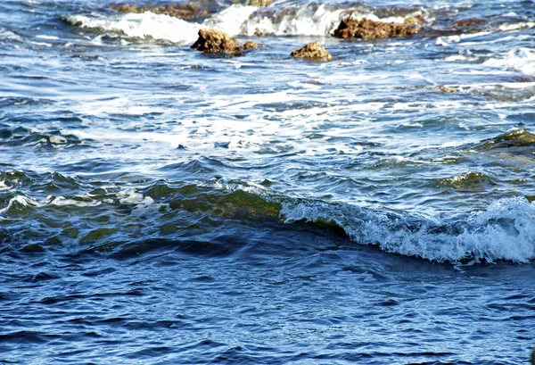 Onde e schiuma di mare — Foto Stock