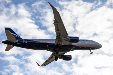 Aeroflot Airbus A320 Plakalı VP-BKP. Uçak Sheremetyevo Uluslararası Havaalanına iniyor ya da kalkıyor. Hava Taşımacılığı. Turizm ve seyahat konsepti. MOSKOVA REJİYONU, RUSYA - 28 Ekim 2019
