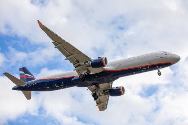 Aeroflot Airbus A321 Kayıt VP-BKI. Uçak Sheremetyevo Uluslararası Havaalanına iniyor ya da kalkıyor. Hava Taşımacılığı. Turizm ve seyahat konsepti. MOSKOVA REJİYONU, RUSYA - 28 Ekim 2019