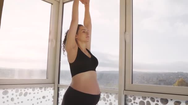 Young Pregnant Woman Doing Stretching Standing Yellow Exercise Mat Home — ストック動画