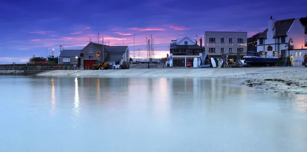 O Cobb em Lyme Regis ao pôr-do-sol — Fotografia de Stock