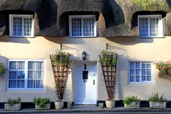 Casa de campo de paja en Lulworth pueblo dorset Inglaterra —  Fotos de Stock