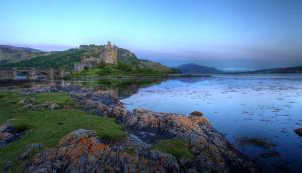 Eileense donan kasteel Stockafbeelding